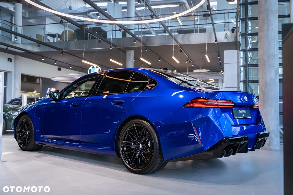 BMW M5 PHEV - 4