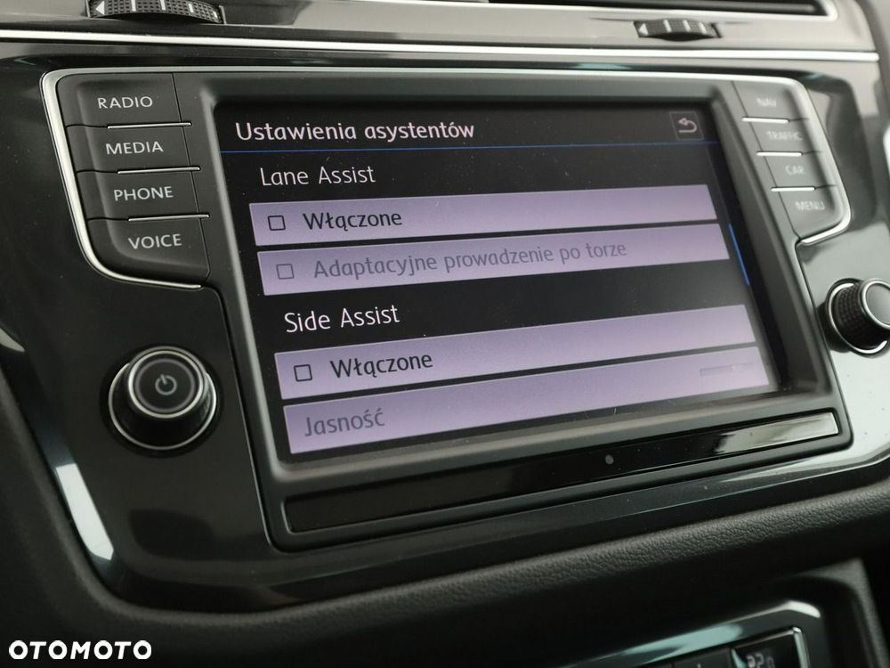 Volkswagen Tiguan 2.0 TDI SCR 4MOTION DSG Highline - 28