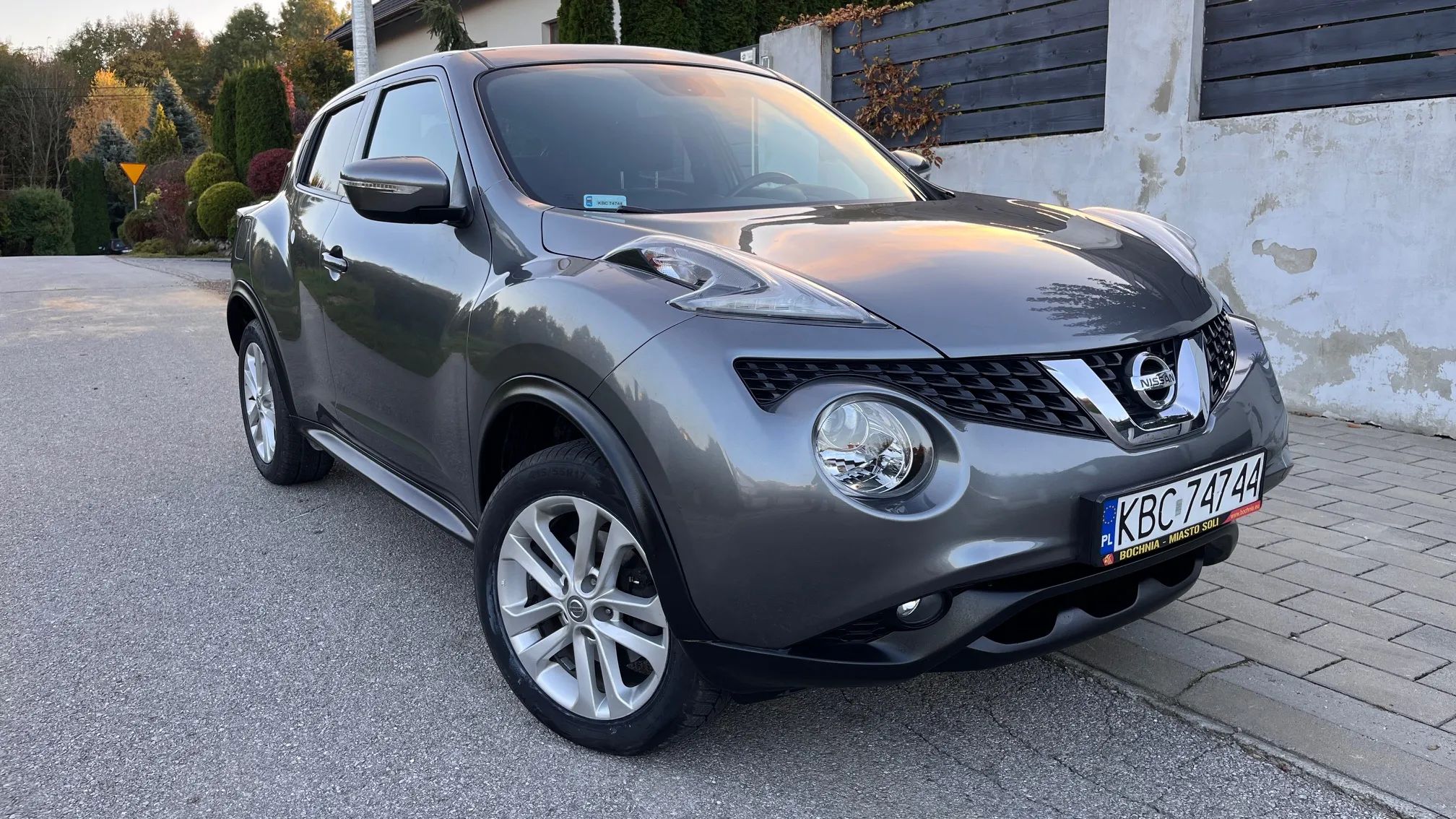 Nissan Juke 1.6 DIG-T N-Connecta EU6 - 1