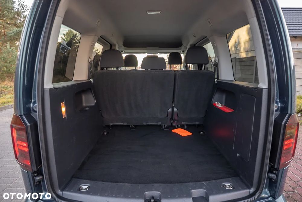Volkswagen Caddy 2.0 TDI Comfortline - 23