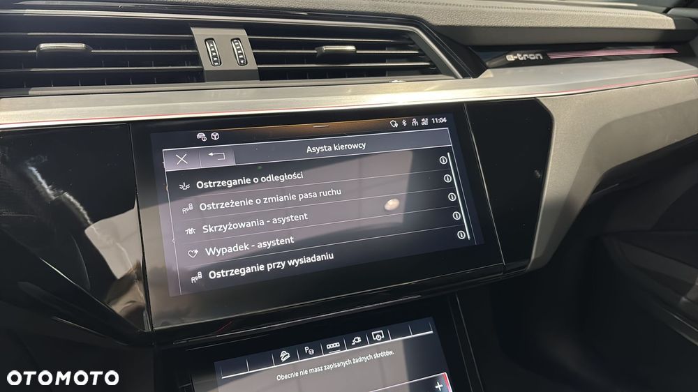 Audi Q8 e-tron - 24