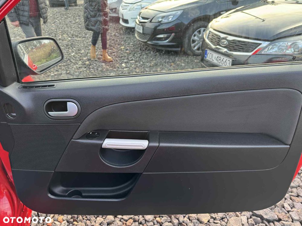 Ford Fiesta 2.0 ST - 14