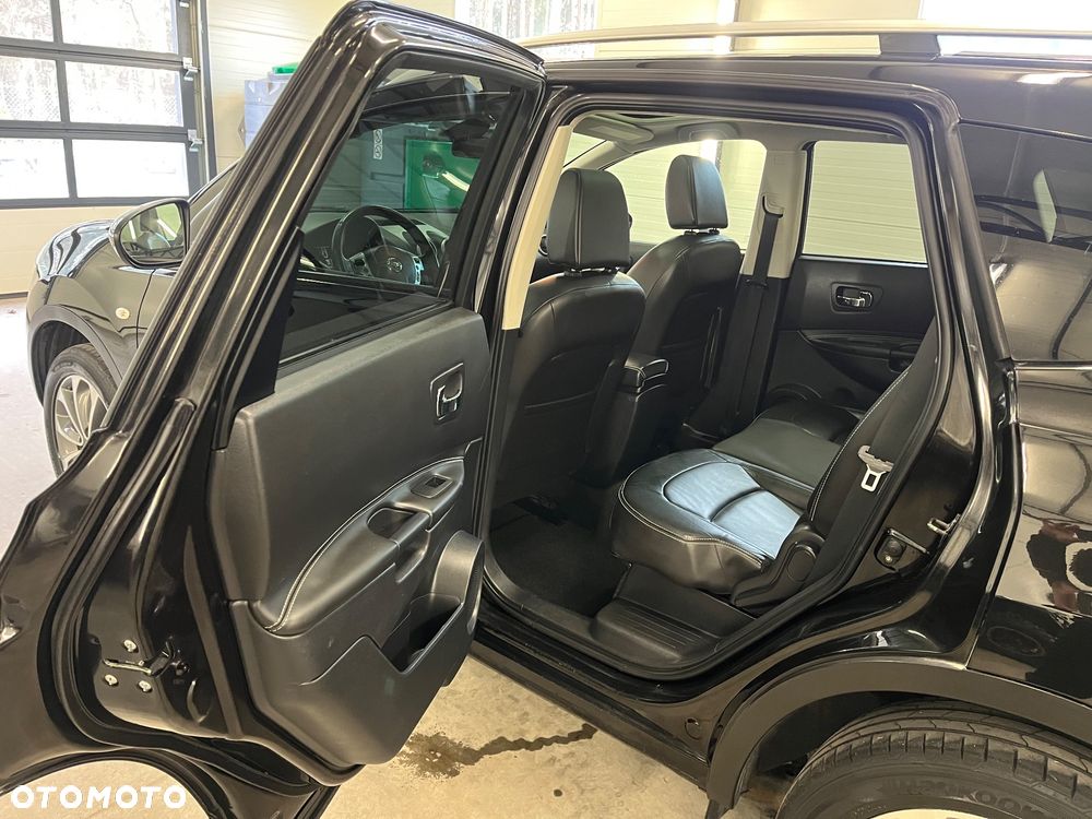 Nissan Qashqai+2 - 18