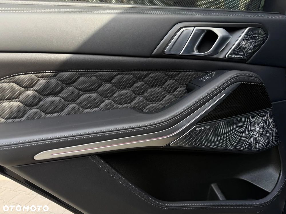 BMW X5 M Competition - 19
