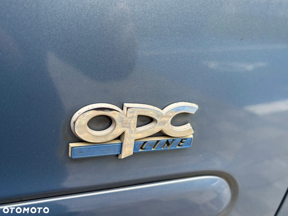 Opel Zafira 1.8 Sport - 13