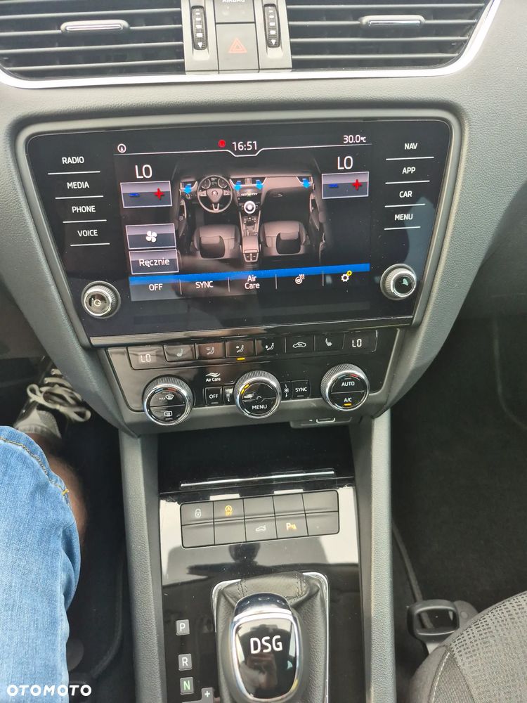 Skoda Octavia 2.0 TDI Elegance DSG - 31