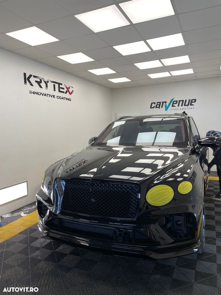 Bentley Bentayga - 3