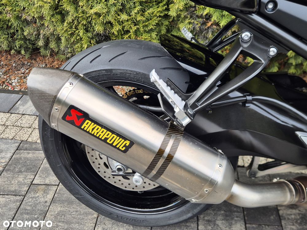 Yamaha FZ8 - 10