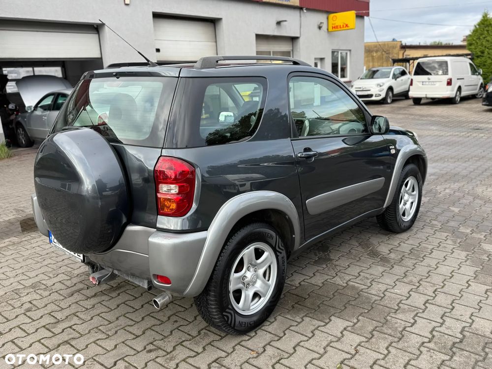 Toyota RAV4 - 3