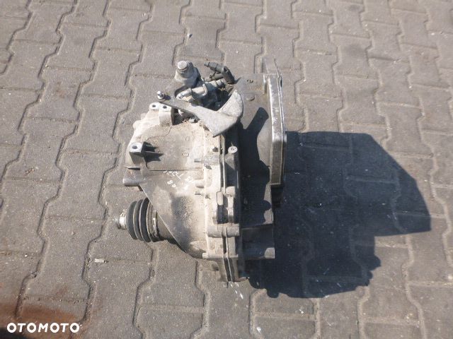 MANUALNA SKRZYNIA BIEGÓW SAAB II 9-3 F40 1.9 TiD - 4