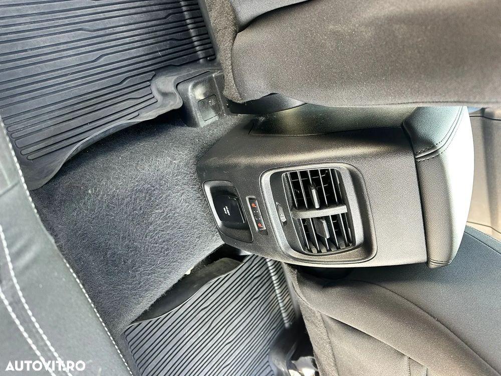 FORD Kuga 2020 — imagine 10