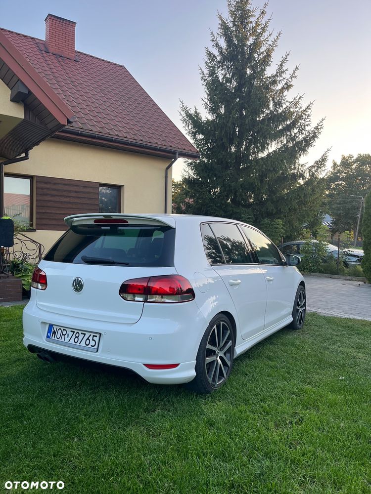 Volkswagen Golf 2.0 TDI DPF Comfortline - 6