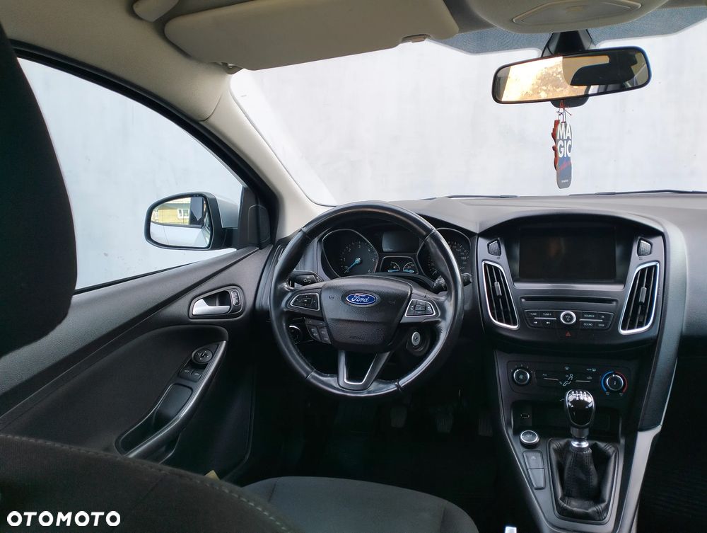 Ford Focus 1.5 TDCi DPF Start-Stopp-System COOL&CONNECT - 11