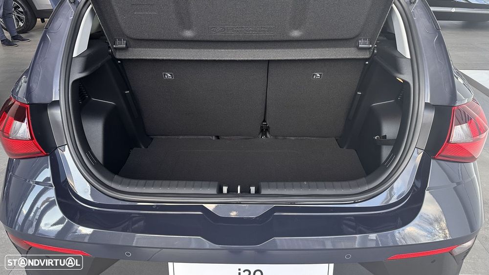 Hyundai i20 1.2 Comfort - 24