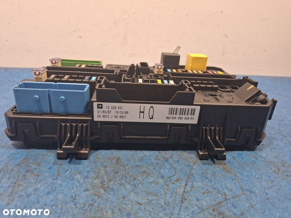 OPEL ASTRA H 1.6B SKRZYNKA BEZPIECZNIKÓW 13220831 - 6