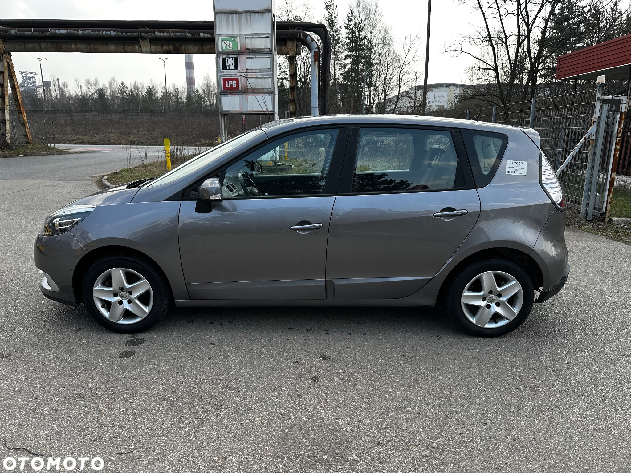 Renault Scenic - 3