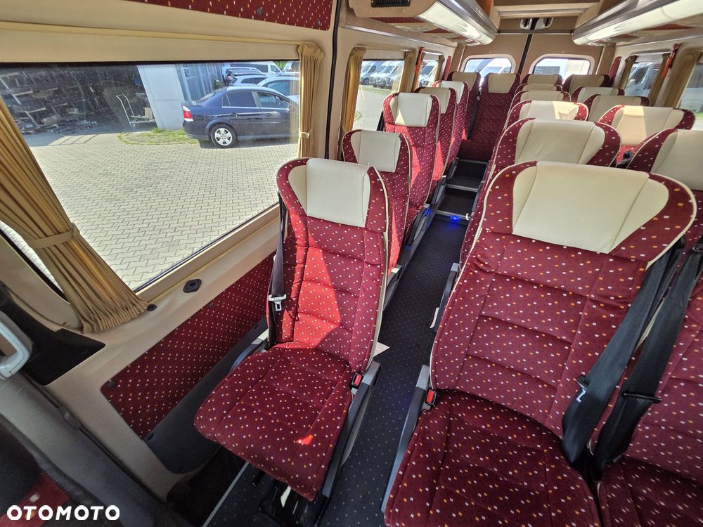 Mercedes-Benz Sprinter - 27