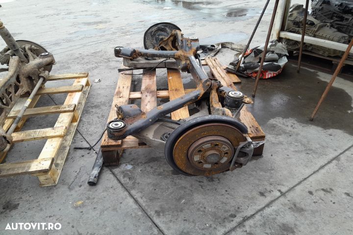 Punte spate 4X2 2.5 TDI Audi A4 B7 [2004 - 2008] Sedan 4-usi 2.5 TDI - 2