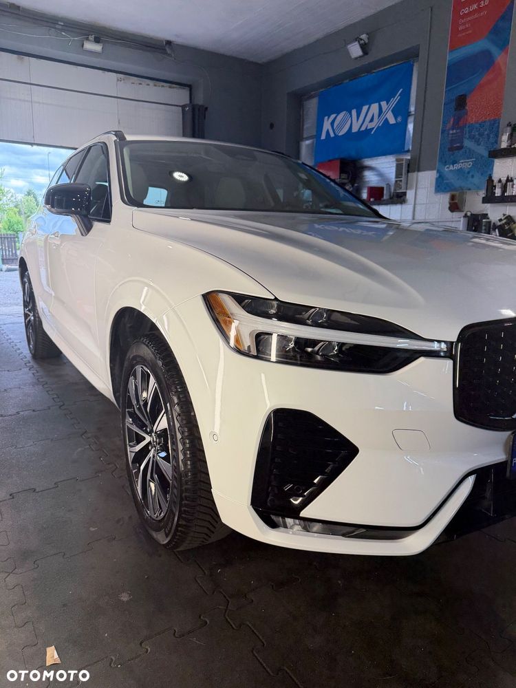 Volvo XC 60 B5 B AWD Plus Dark - 8