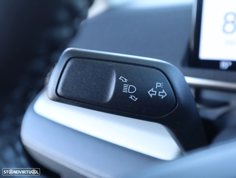 Ford Mustang Mach-E Standard - 33