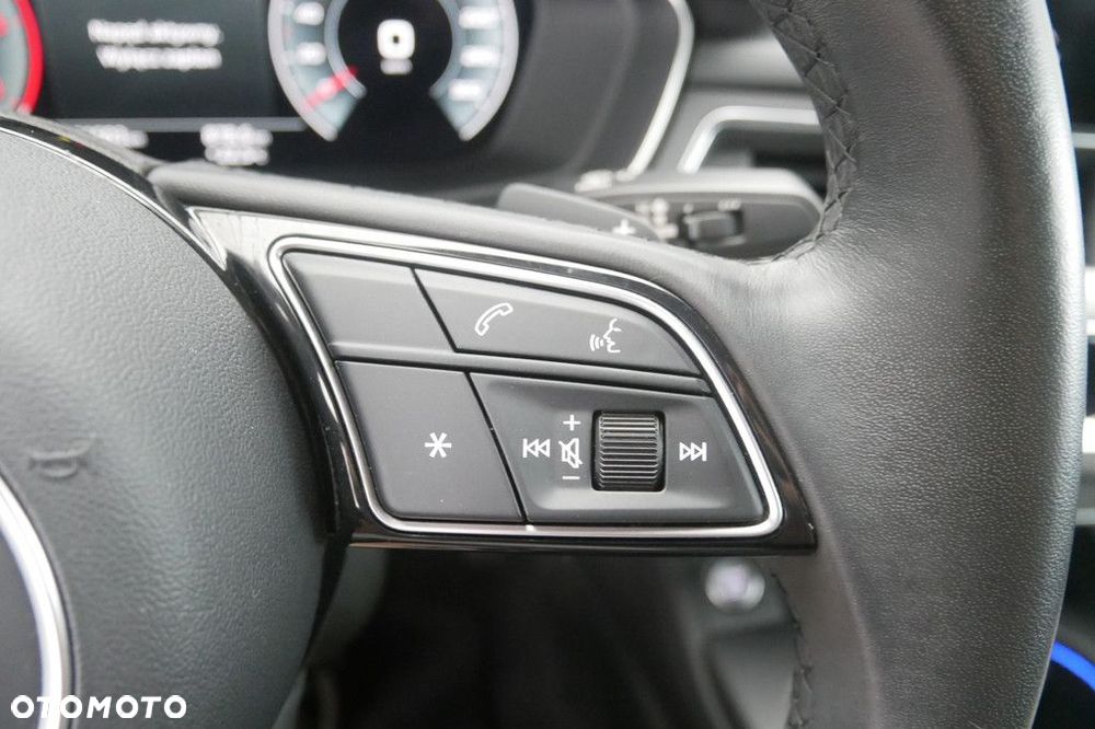 Audi A4 Limousine - 23