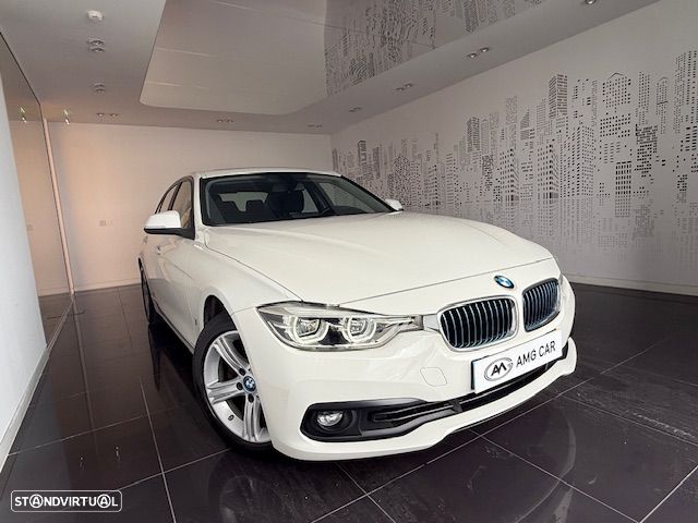 BMW 330 e iPerformance Line Sport - 23