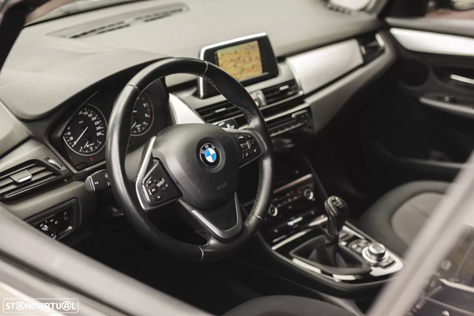 BMW 216 Gran Tourer d - 18