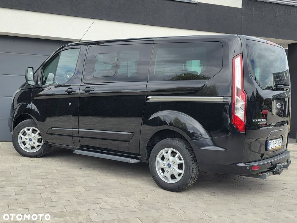 Ford Tourneo Custom - 39