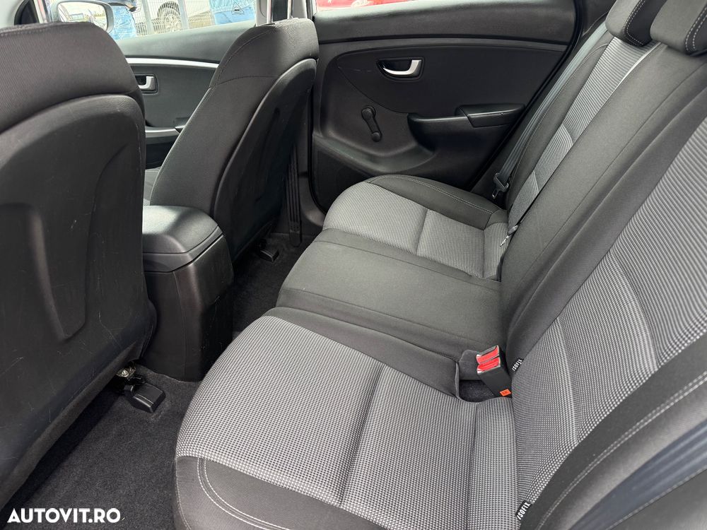 Hyundai i30 1.4 Style - 12