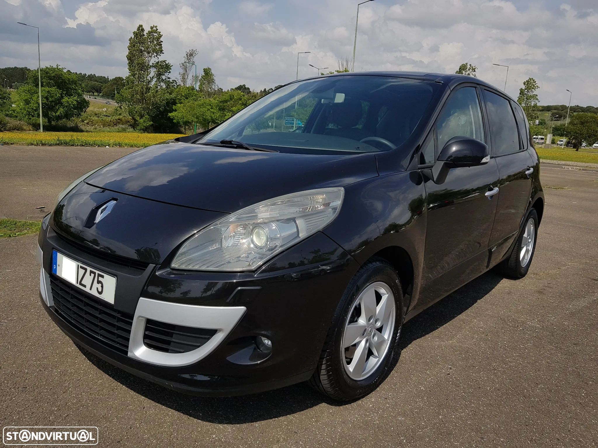 Renault Scénic 1.5 dCi Dynamique S - 1