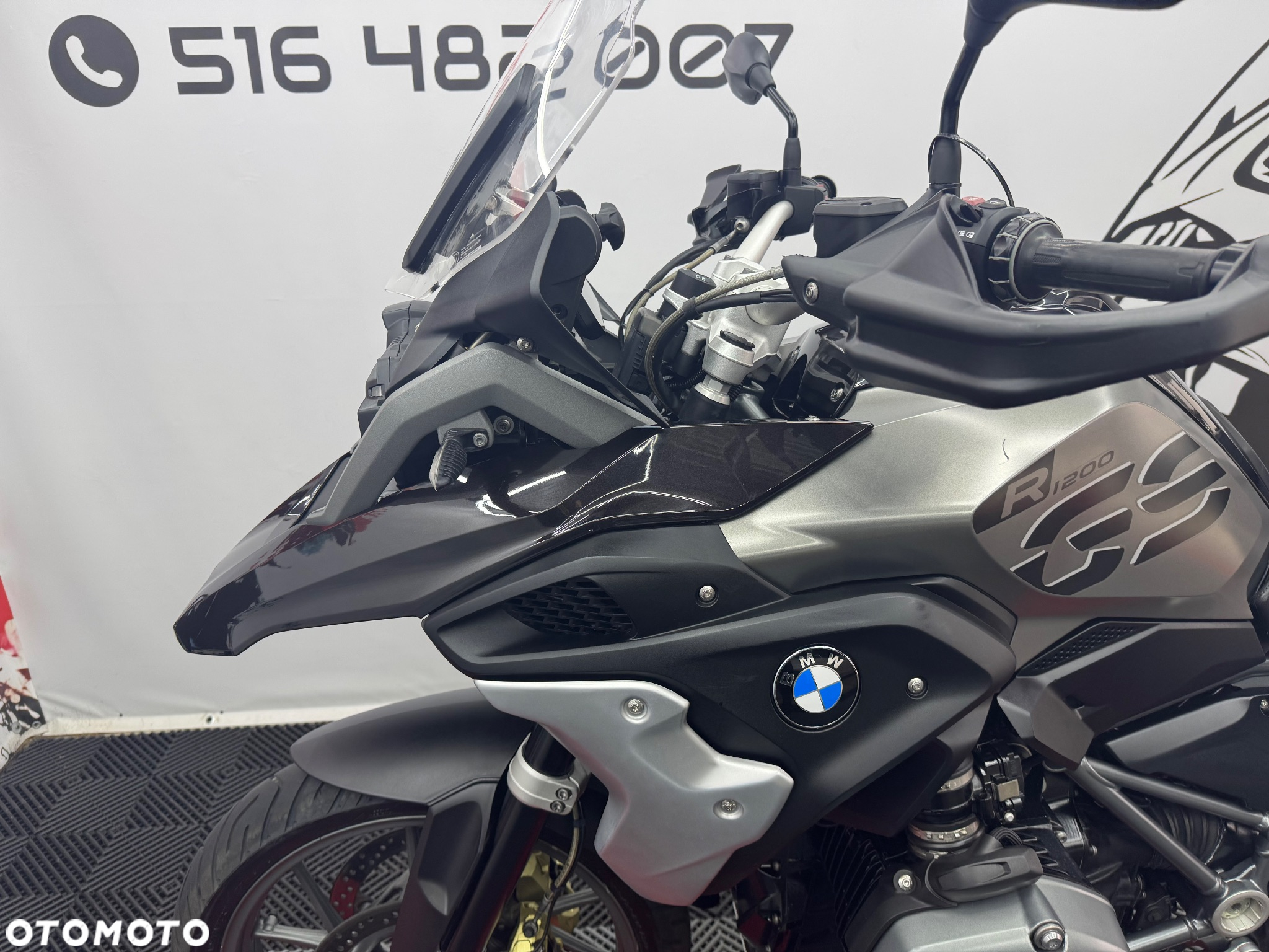 BMW R - 12