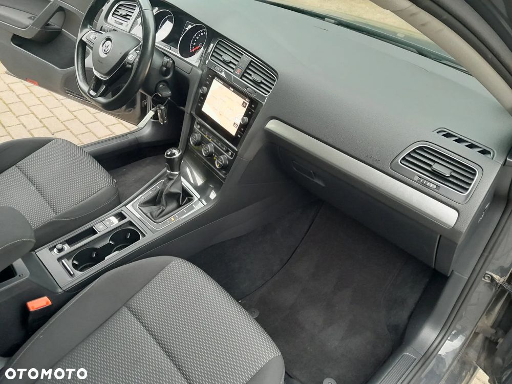 Volkswagen Golf Variant 1.6 TDI (BlueMotion Technology) Comfortline - 23