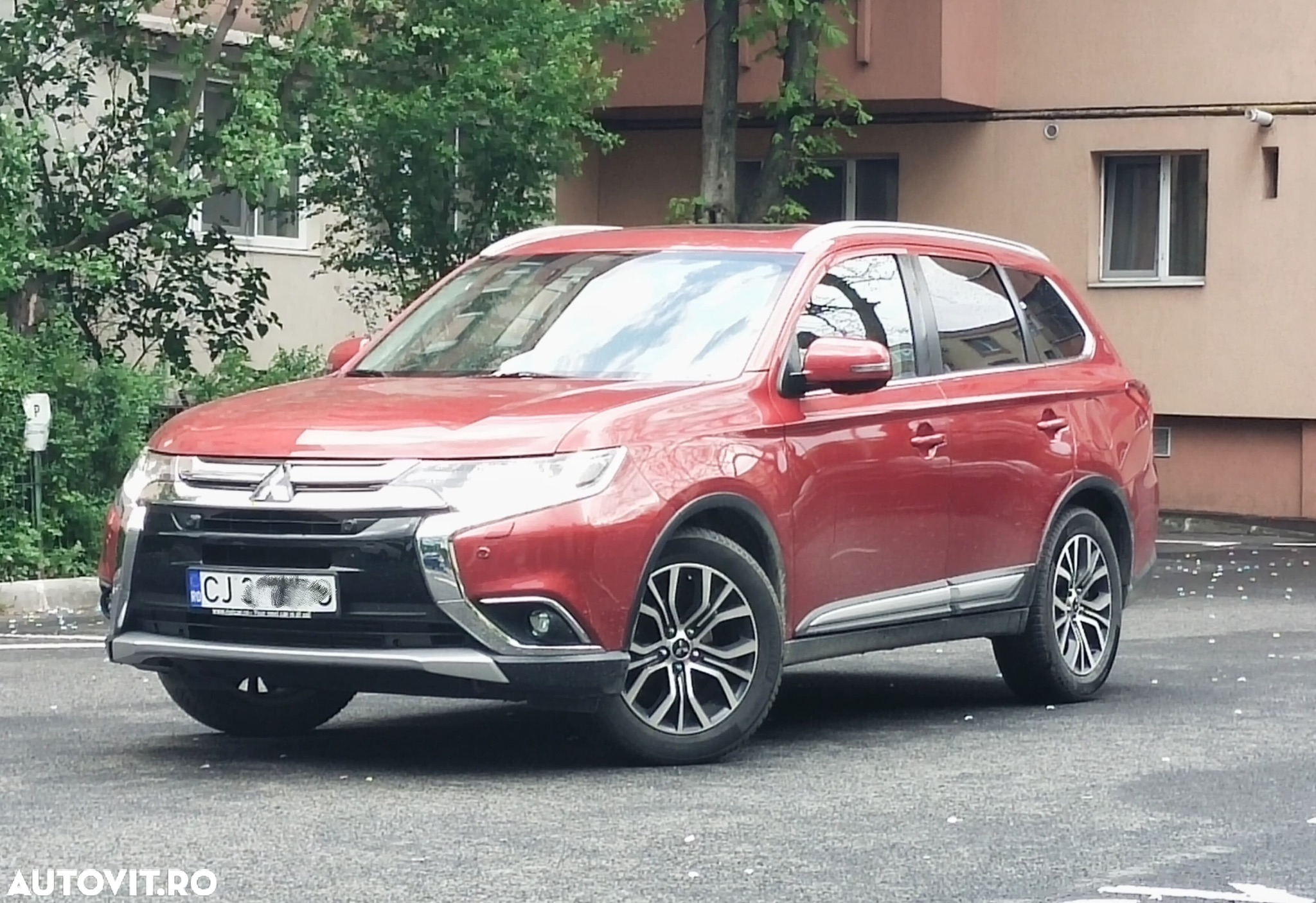 Mitsubishi Outlander 2.2 Litre 4WD DI-D Instyle - 2