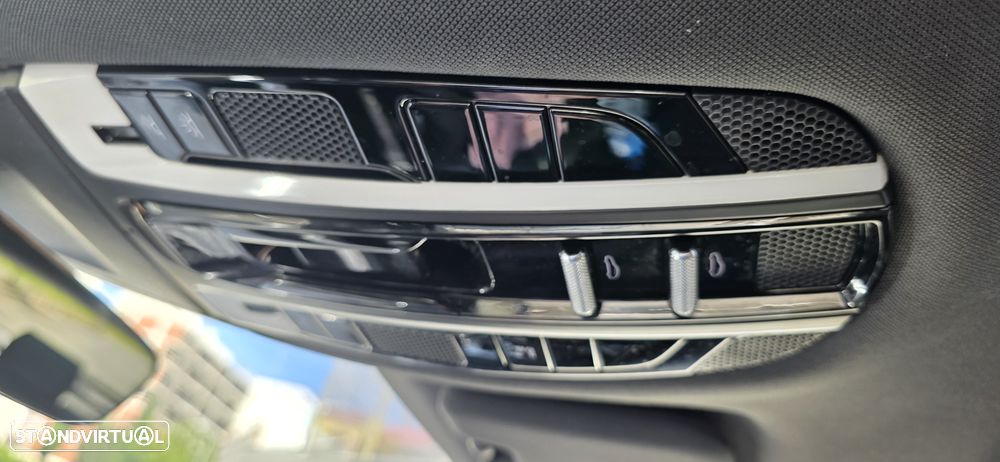 Porsche Panamera Sport Turismo 4 E-Hybrid Platinum Edition - 18