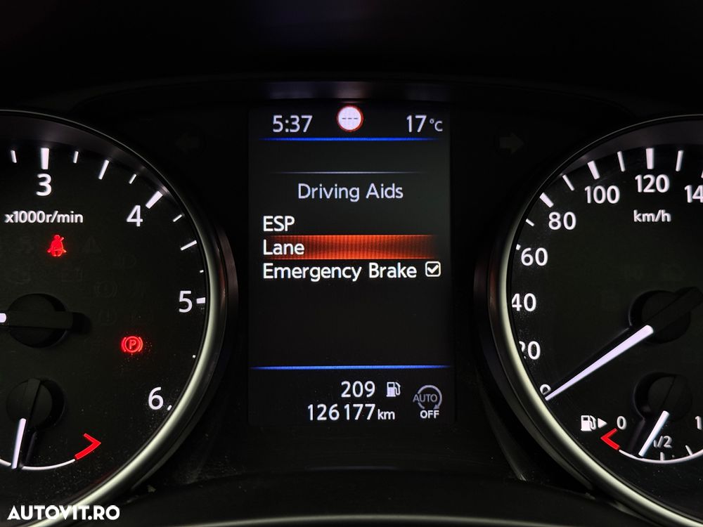 Nissan Qashqai 1.5 DCI N-CONNECTA - 25