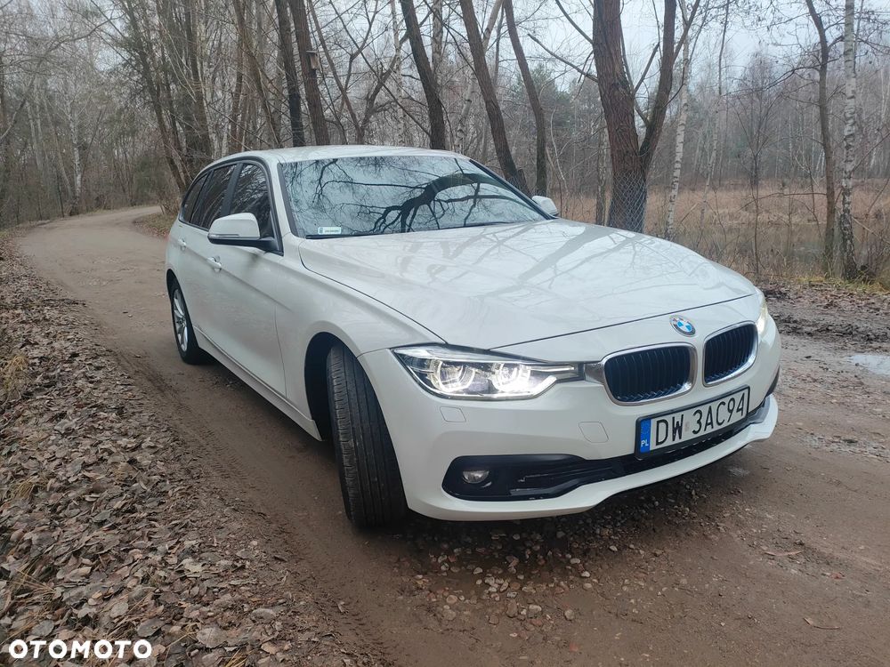 BMW Seria 3 318d - 3