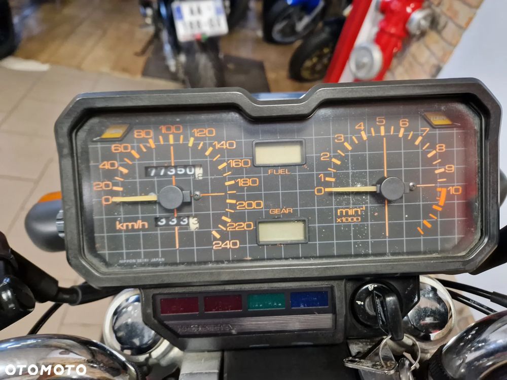 Honda CBX - 23
