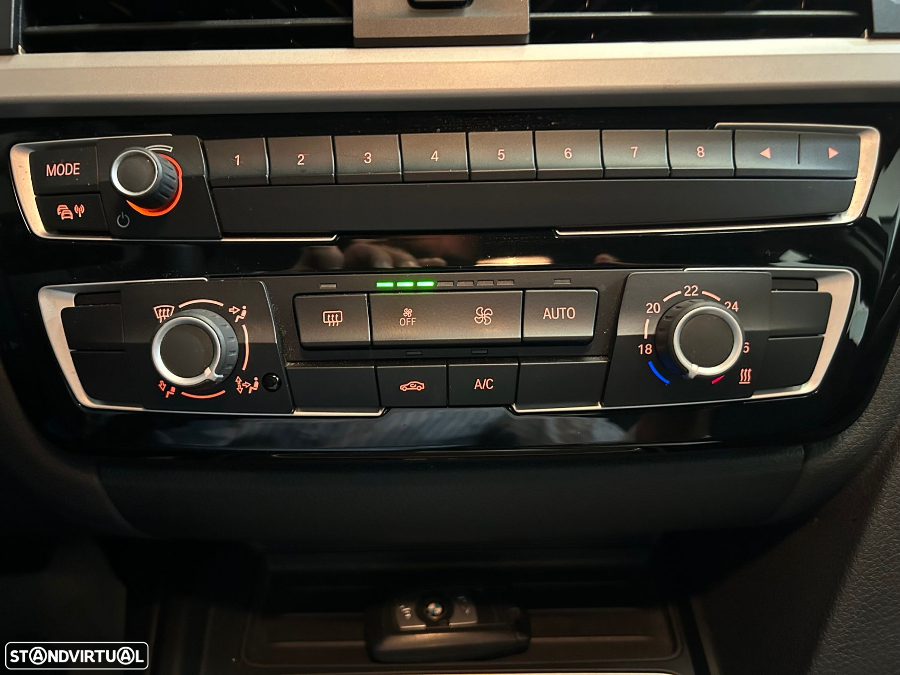 BMW 318 d Touring Auto - 31