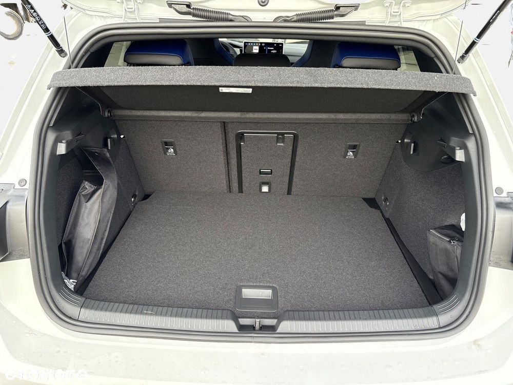 Volkswagen Golf - 18