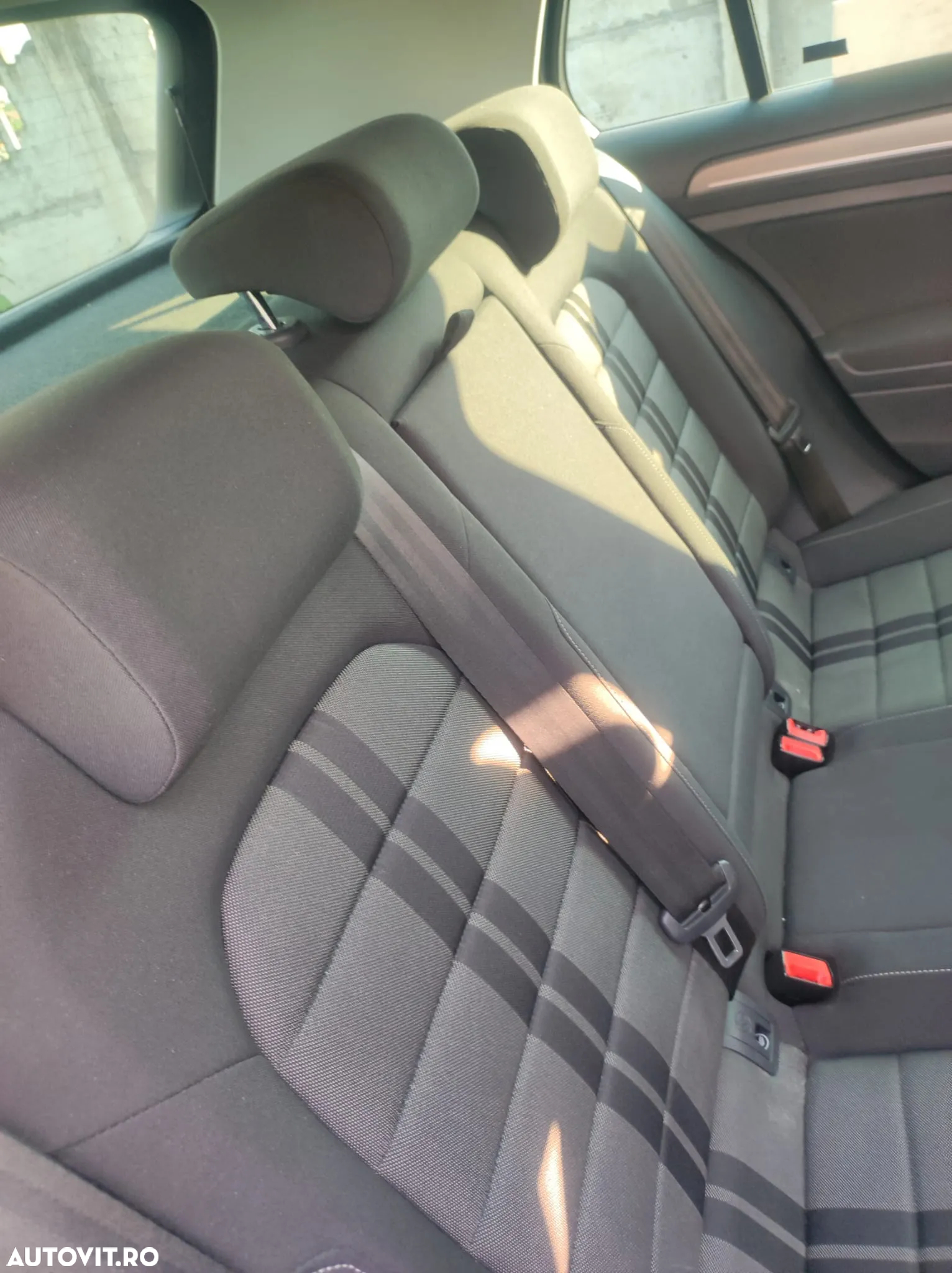 Volkswagen Golf - 9