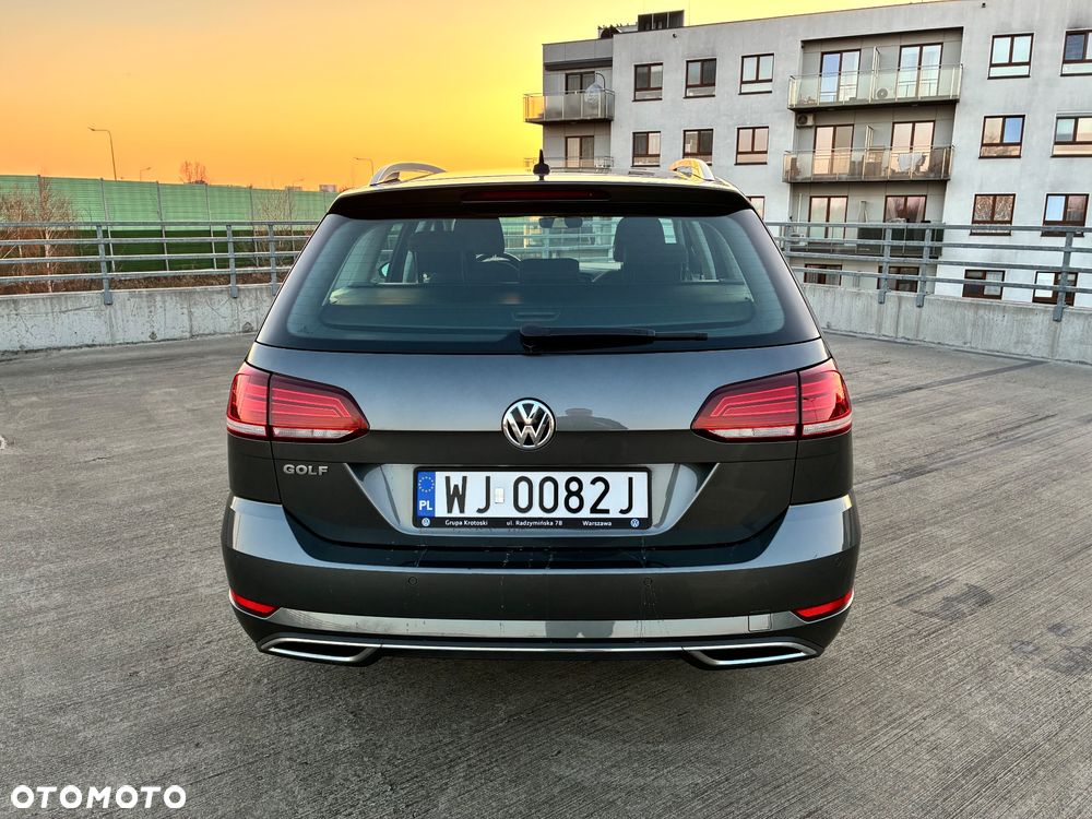 Volkswagen Golf - 5