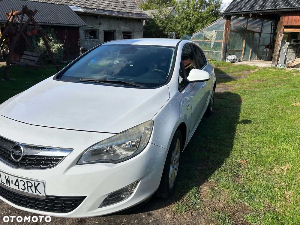 Opel Astra 2009 photo 3