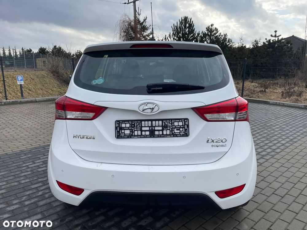 Hyundai ix20 1.4 blue Comfort - 10