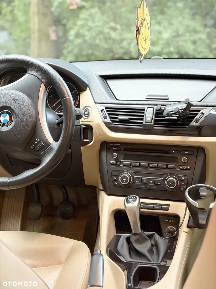 BMW X1 sDrive20d - 10