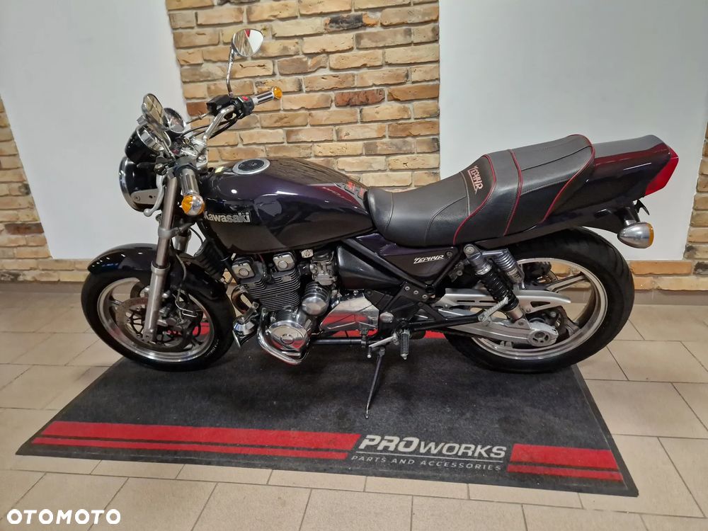 Kawasaki Zephyr - 5
