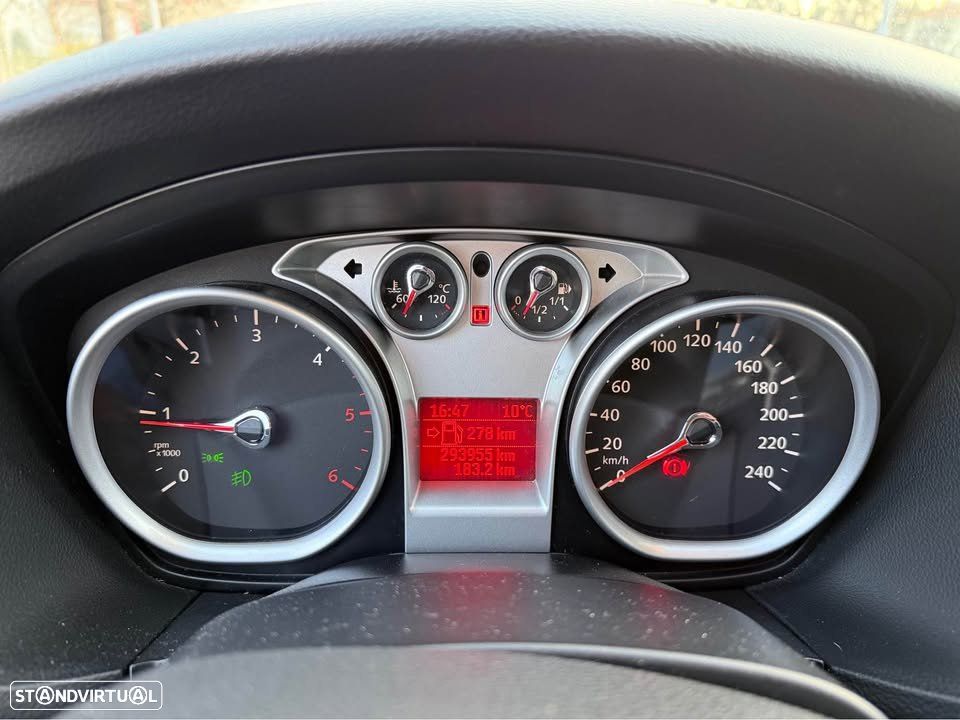 Ford Focus SW 1.6 TDCi Titanium - 10