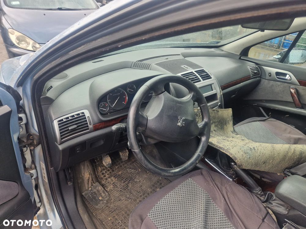 Peugeot 407 fotel fotele kanapa deska kokpit podsufitka boczek boczki klamka podłokietnik licznik prędkościomierz - 2