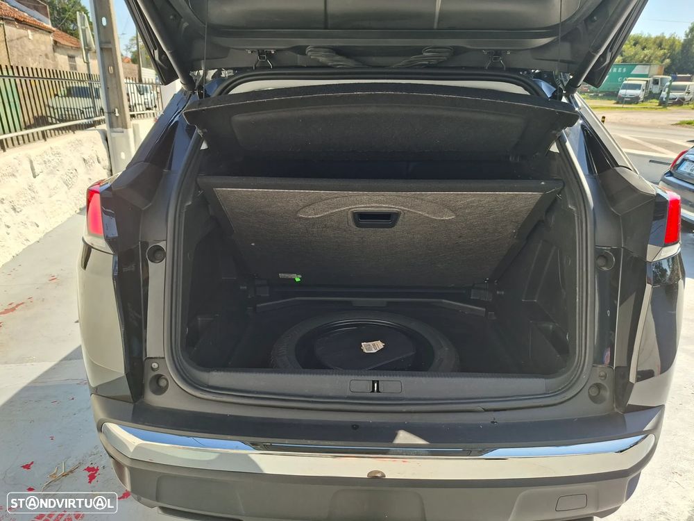 Peugeot 3008 PureTech 130 Stop & Start GPF Allure - 27