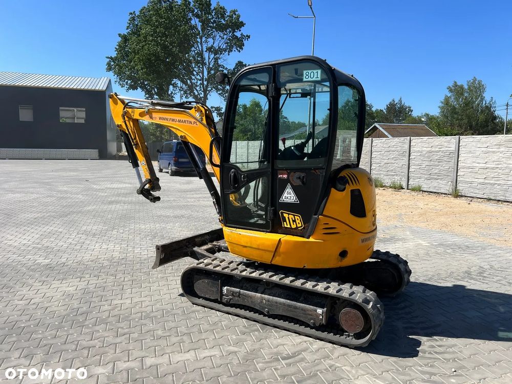 JCB 8026 - 4