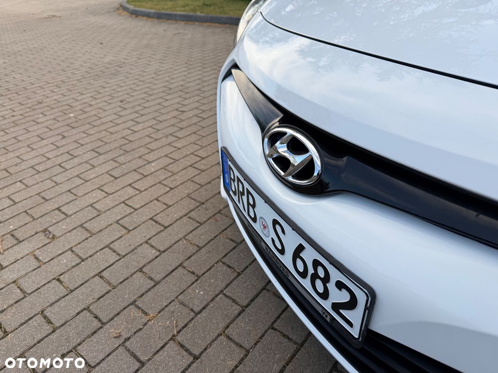 Hyundai i30 Fifa World Cup Edition - 8